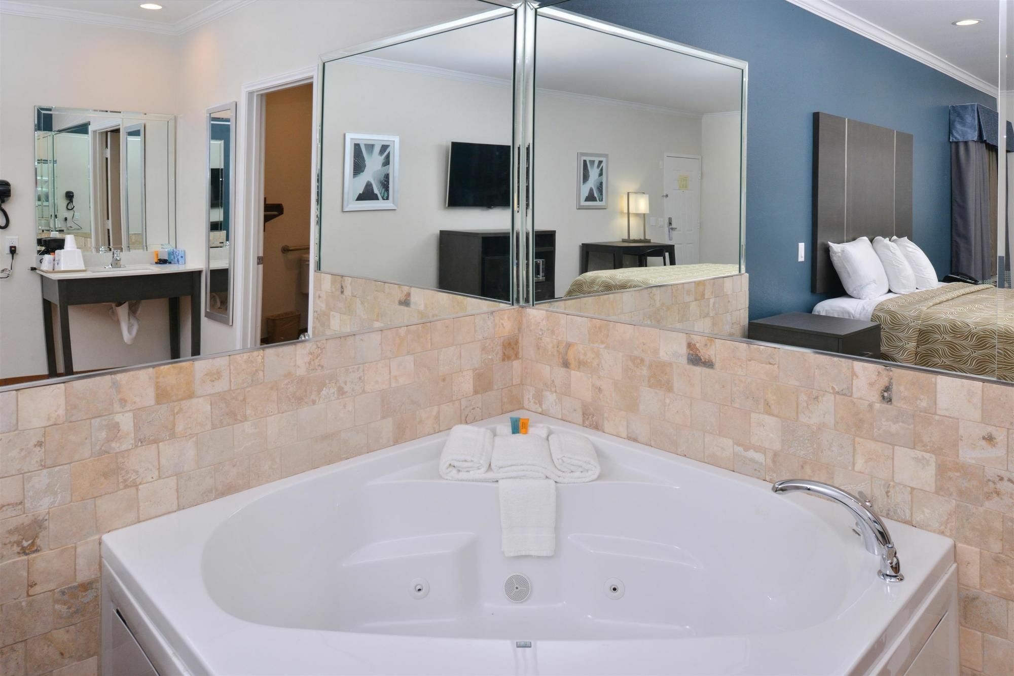 Regency Inn & Suites- Nw Houston Jersey Village Ngoại thất bức ảnh