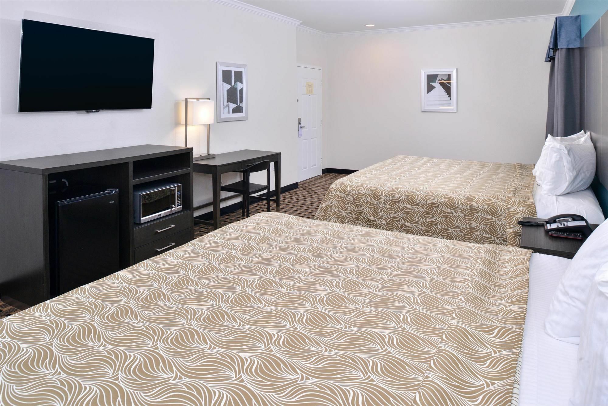 Regency Inn & Suites- Nw Houston Jersey Village Ngoại thất bức ảnh